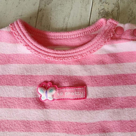 Carter's pink bodysuits with butterflies (set of 2) Size 3 mo - Picture 10 of 13